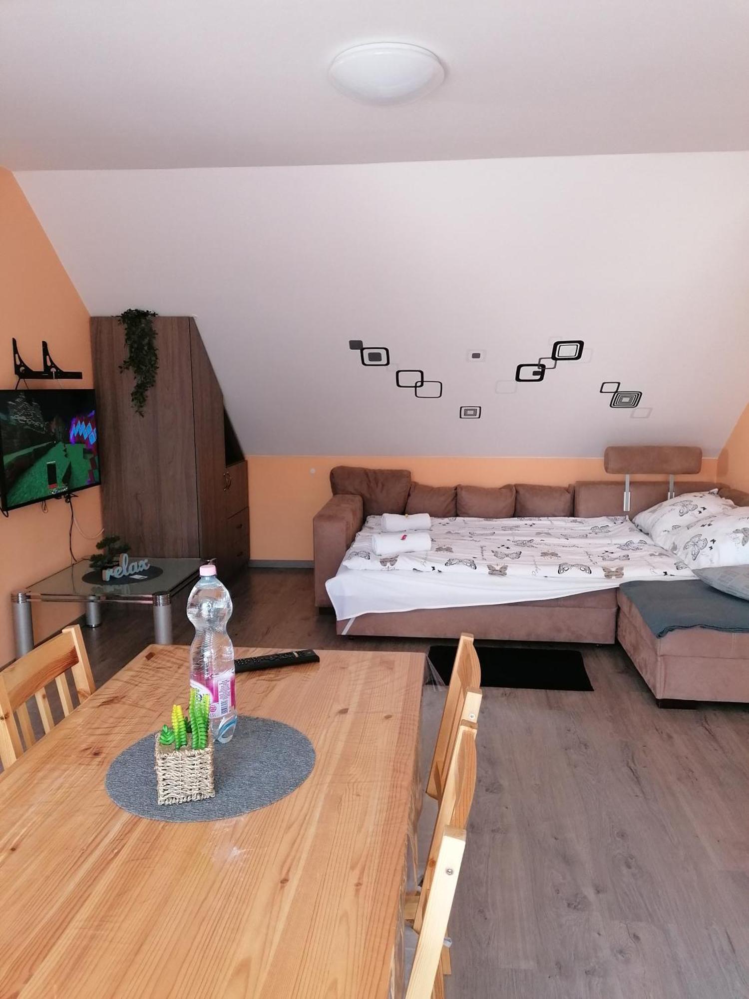 Zita Apartman Eger Eksteriør bilde
